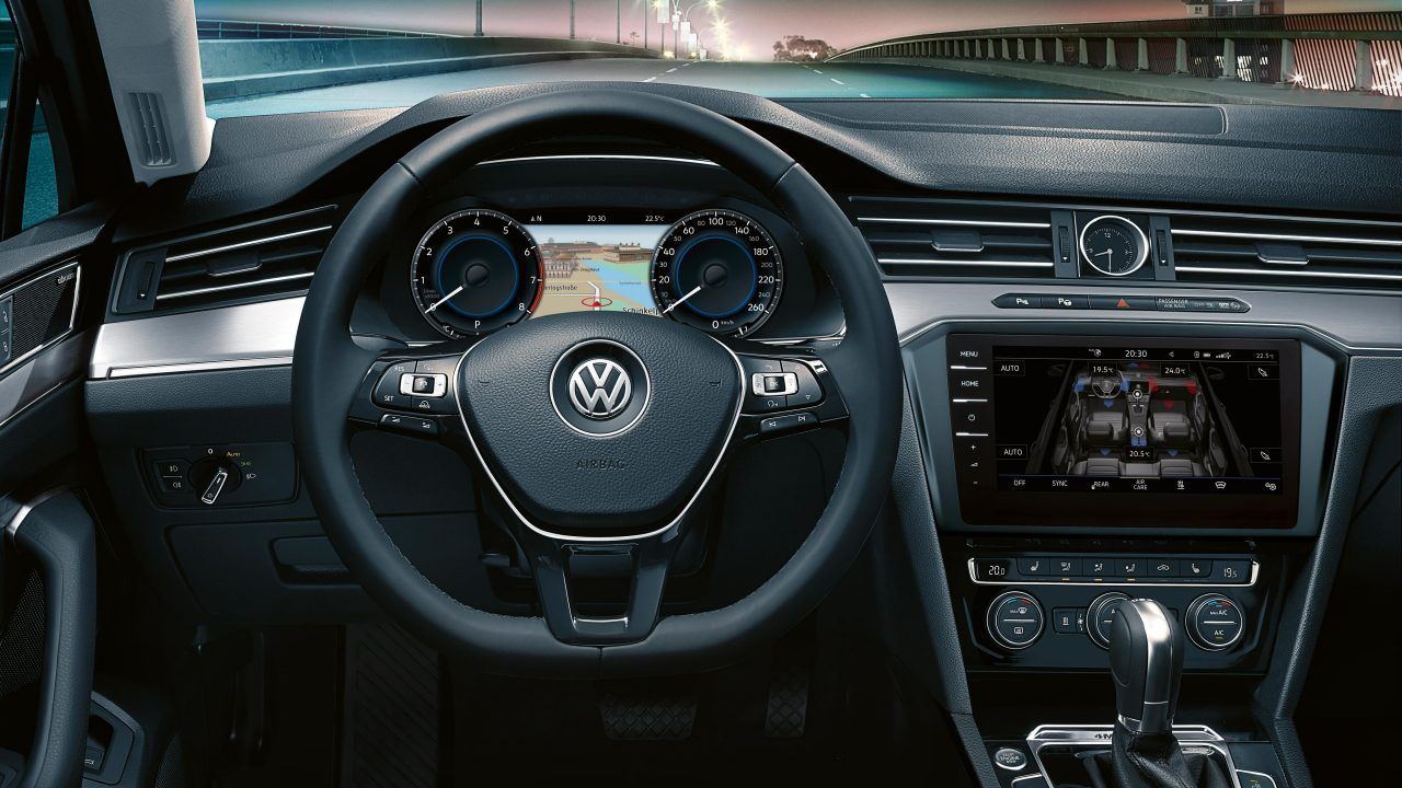 VW Passat GTE Vorgängermodell active info display
