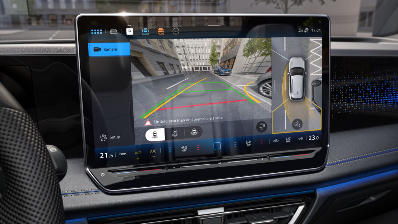 Anzeige des optionalen Area View auf dem digitalen Display des VW Tiguan. 