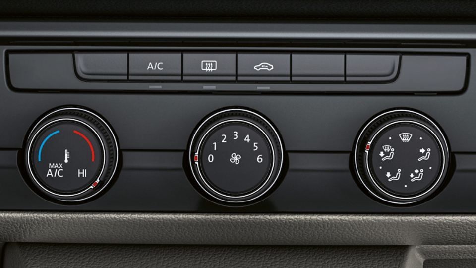 Klimaanlage des VW Caravelle 6.1 mit elektronischer Regelung