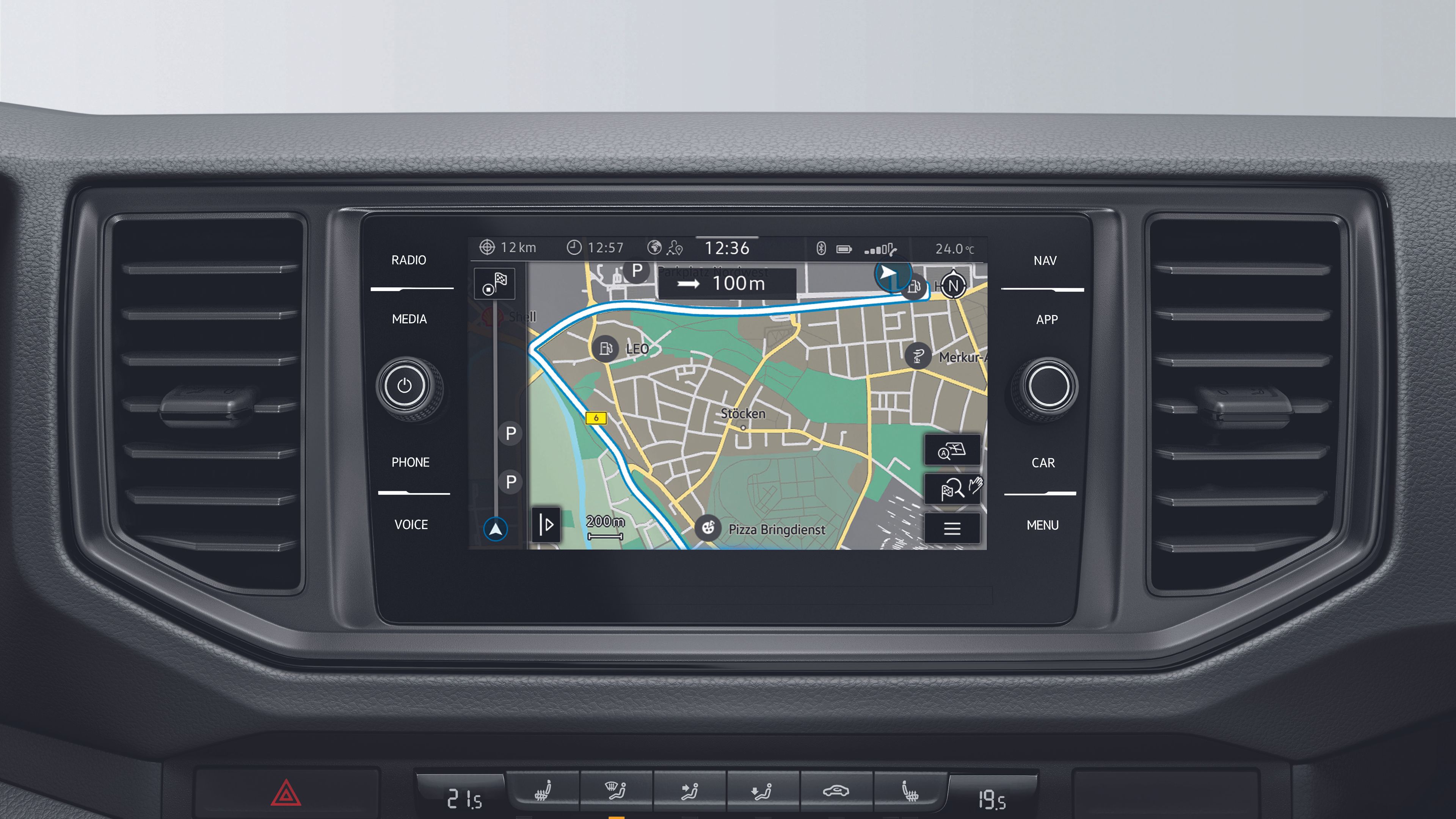 Nahaufnahme des Navigationssystem im VW Grand California.