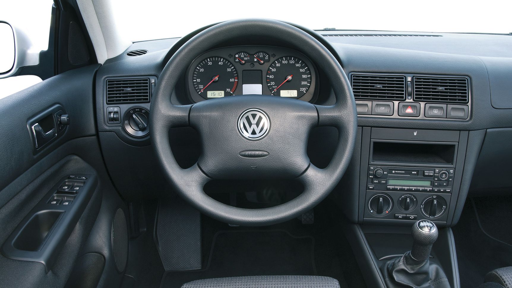 Der Innenraum des VW Golf 4 (Interieur)