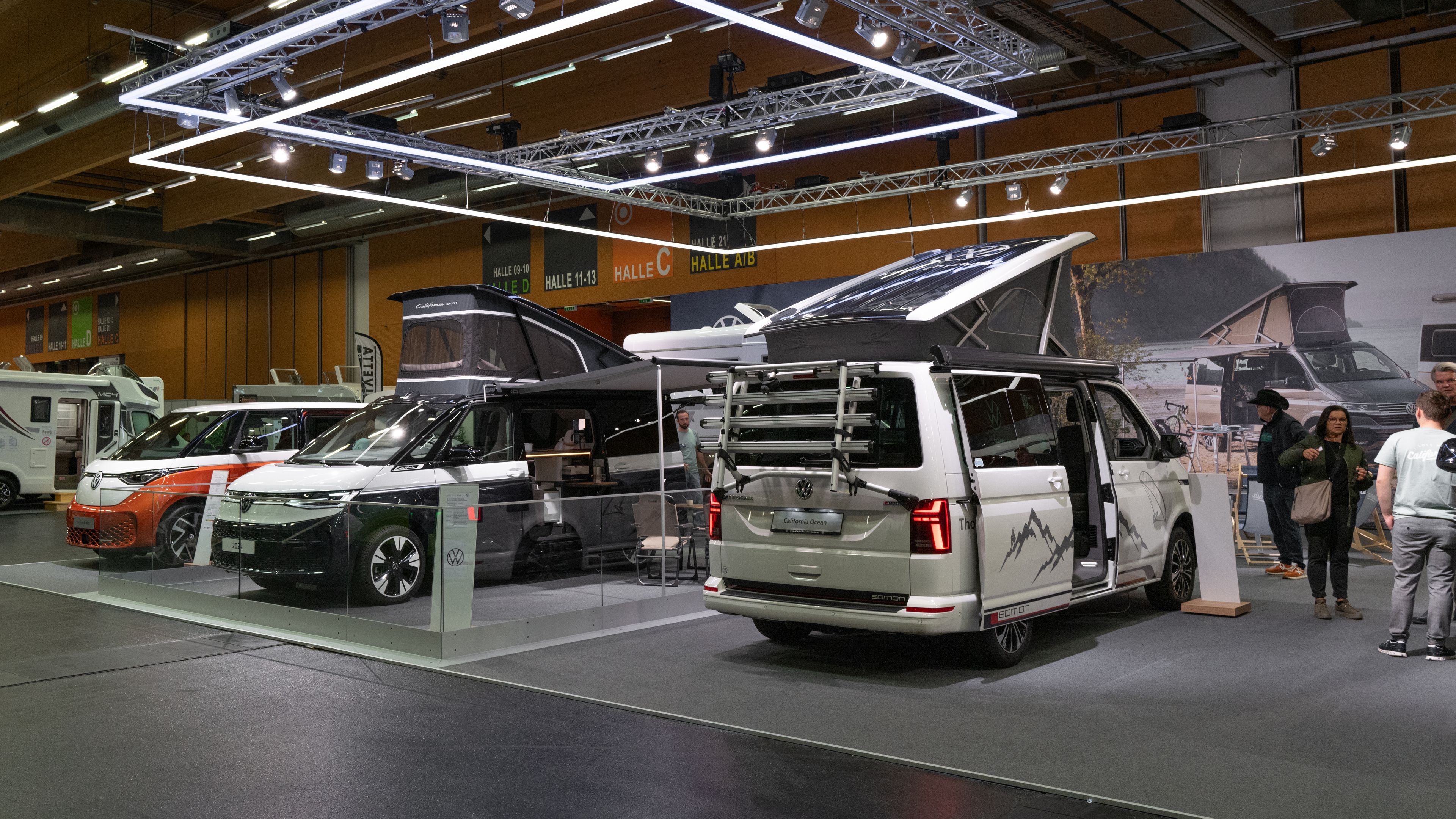 Messestand VW Nutzfahrzeuge Caravan Slon Wels 2023