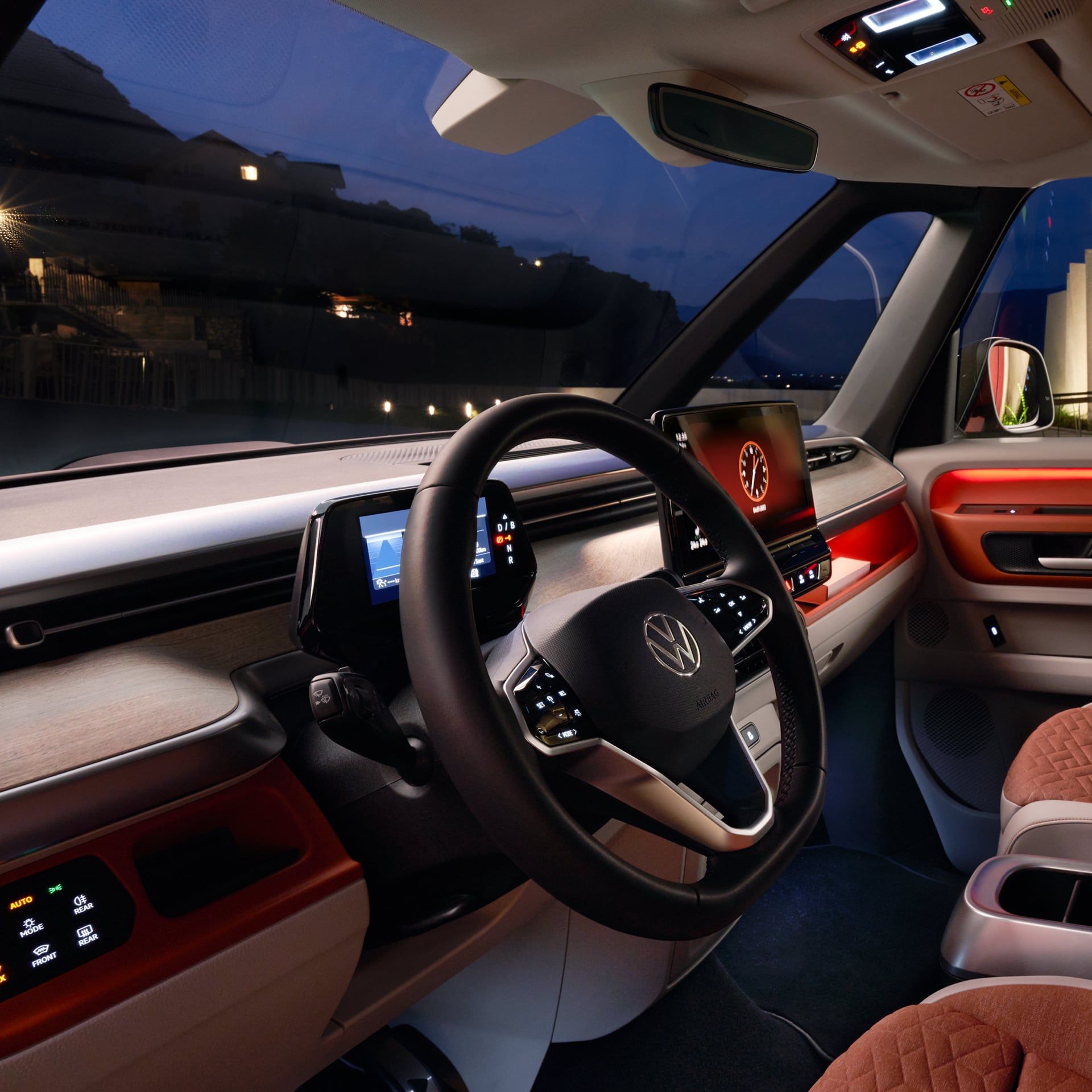 Die Ambientebeleuchtung schafft eine angenehme Atmosphäre im VW ID. Buzz