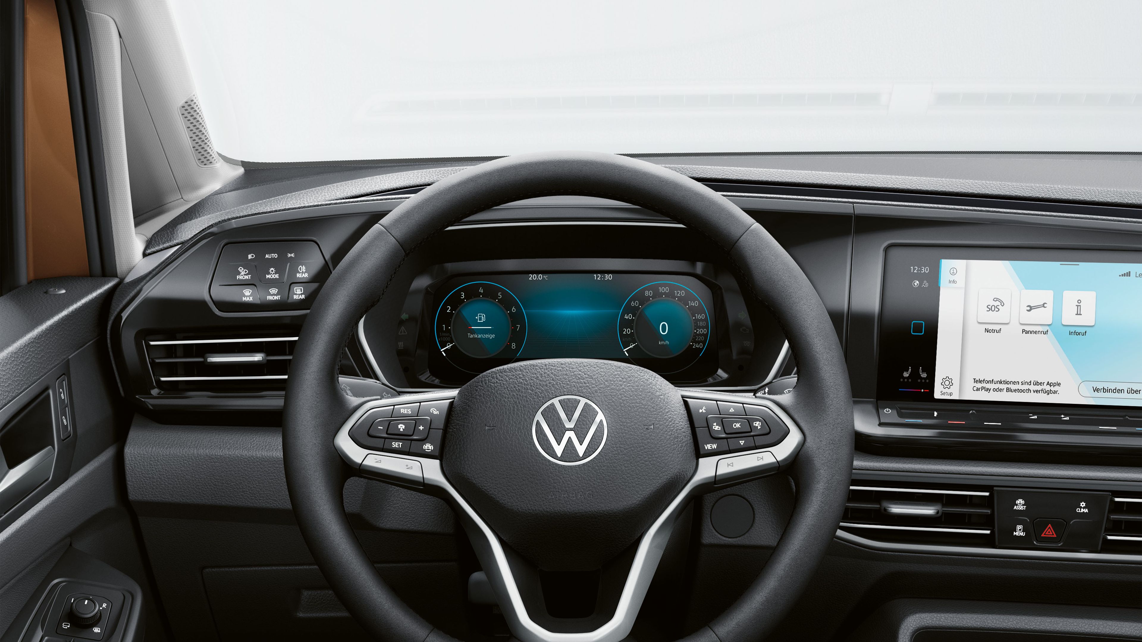 Das Multifunktionslenkrad im VW Caddy.