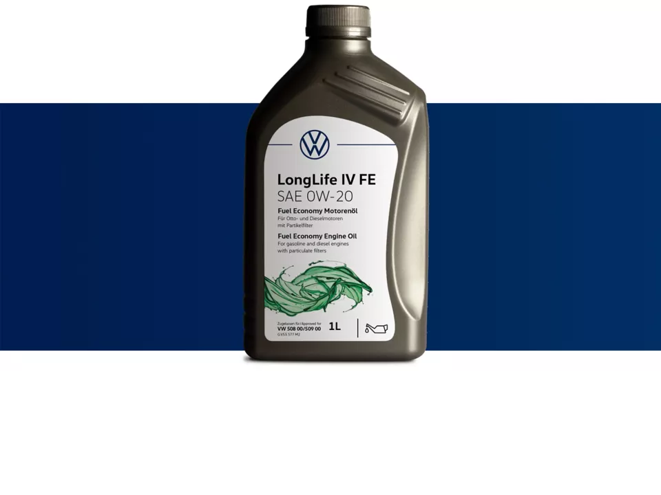 Eine Flasche des VW Motoröl Longlife IV FE mit Viskositätsindex 0W-20