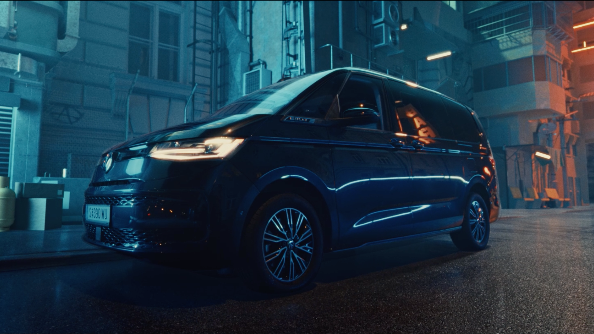 Seitenansicht VW Multivan, Auszug Moretti Werbespot