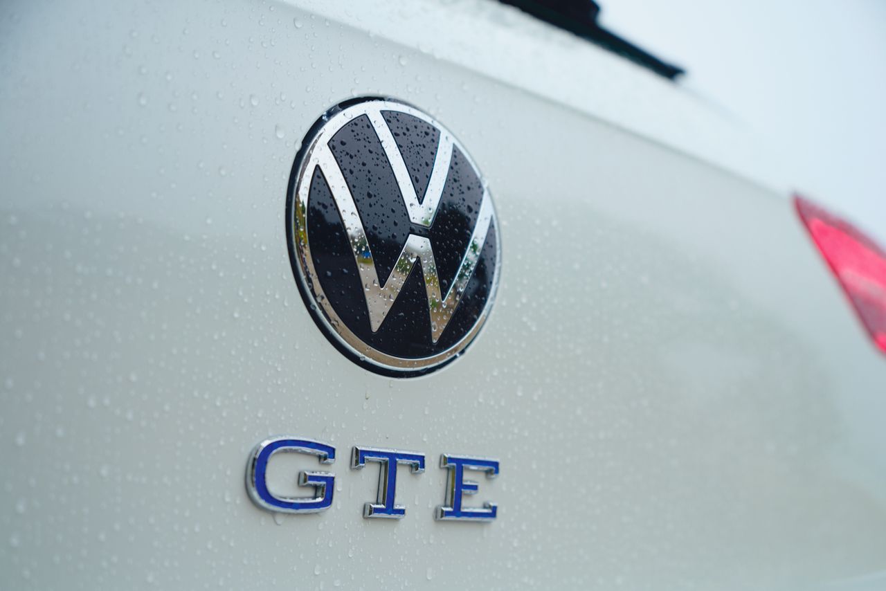 VW ID.4 GTX Elektro SUV Allradantrieb im Schnee