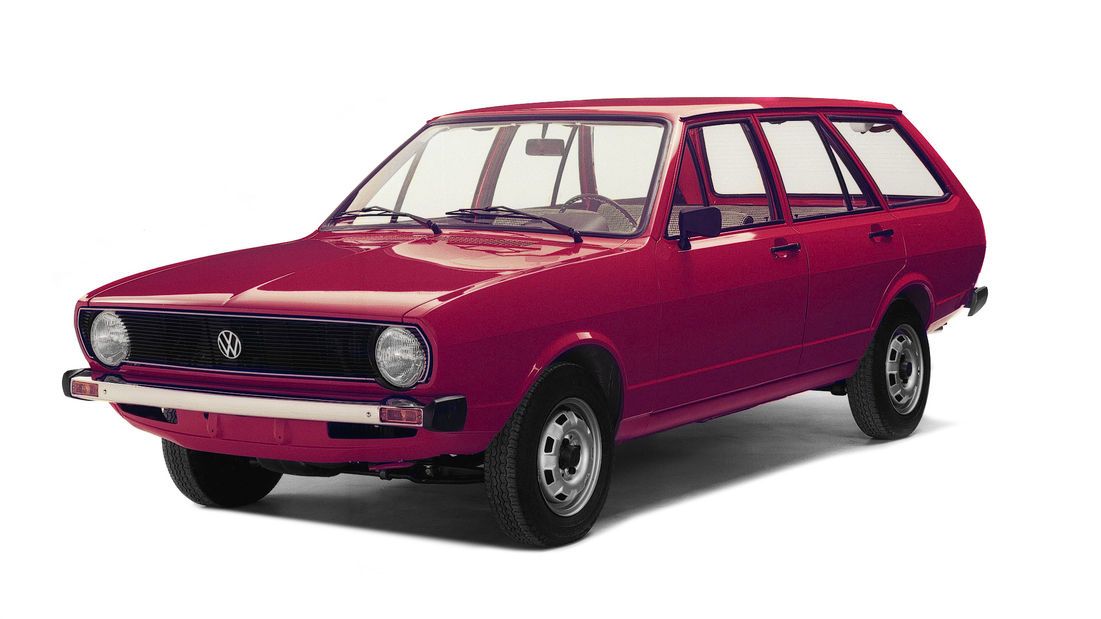 Roter VW Passat / Santana Oldtimer