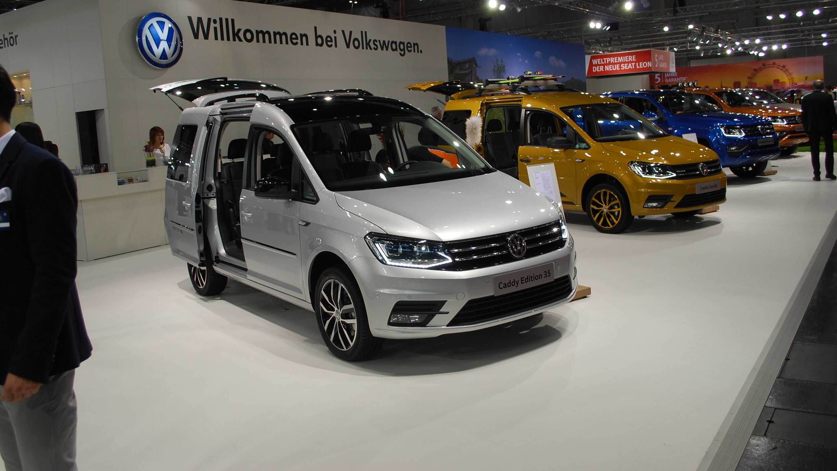 VW Nutzfahrzeuge Messestand auf der Vienna Autoshow 2017